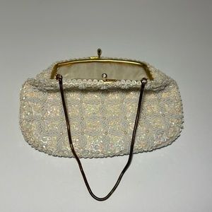 Crown Colony Sequined Beaded Kisslock Clutch Purse Pearls VTG Iridescent